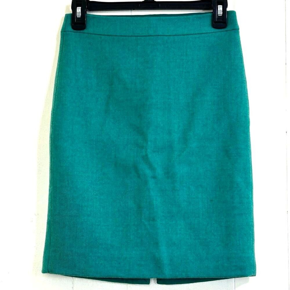 J.CREW Petites No. 2 Pencil Skirt Size 0 Green 100% Wool Knee Length Skirt
